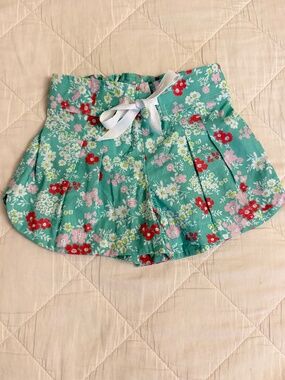 Like new Bella bliss girls cotton floral shorts